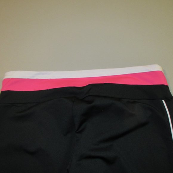 Black Aerie Fit Capris Size Medium - Picture 6 of 7
